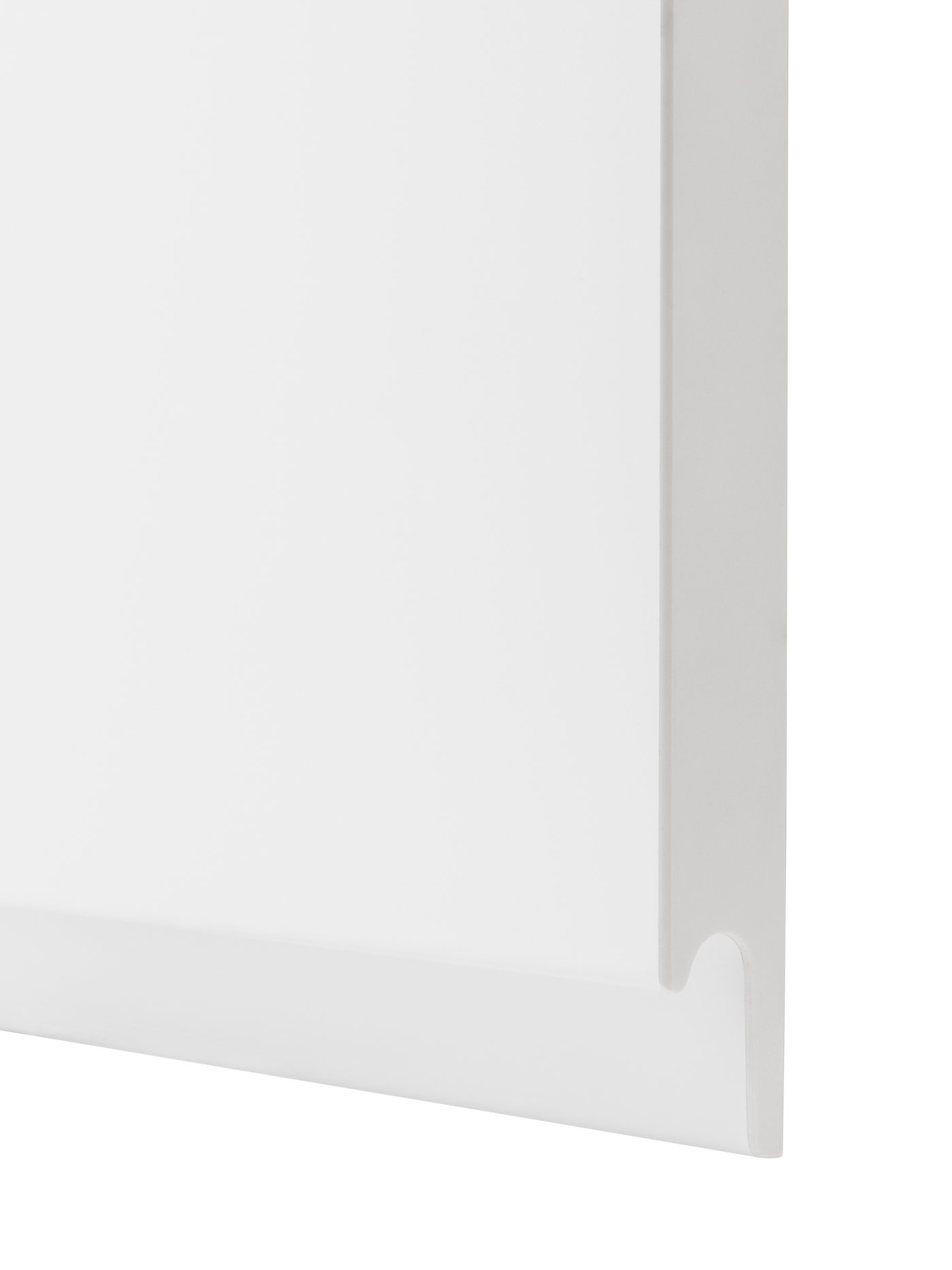 A matt white VOXTORP door.