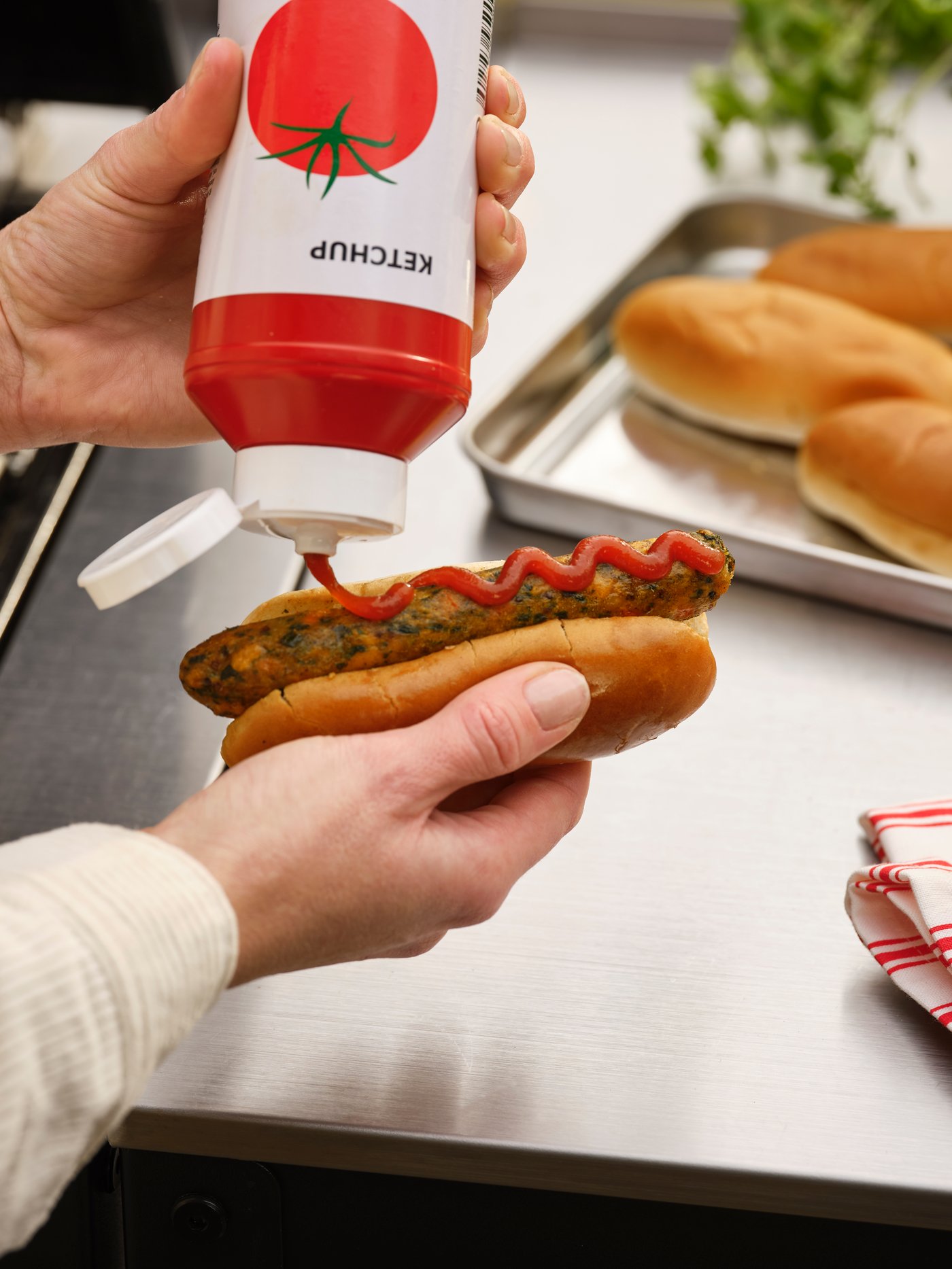 A KETCHUP tomato ketchup