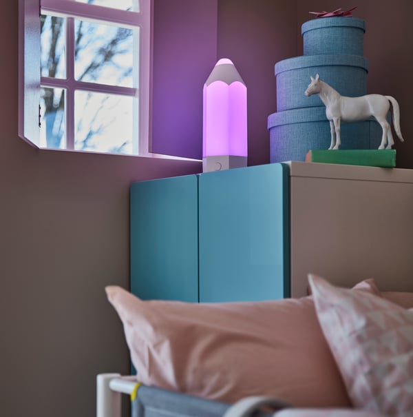 The UPPLYST childrens night light, shaped like a cloud.