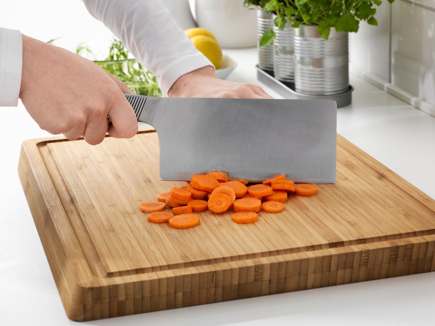 A stainless steel IKEA 365+ chinese chopper