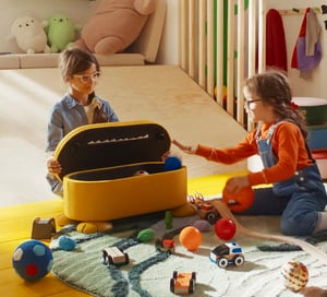 GREJSIMOJS puf horia biltegiratze-lekuarekin haurren gelan