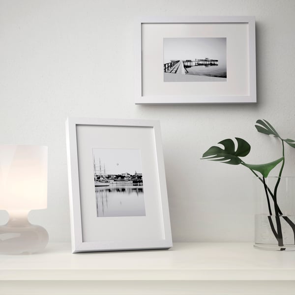 A white RIBBA frame