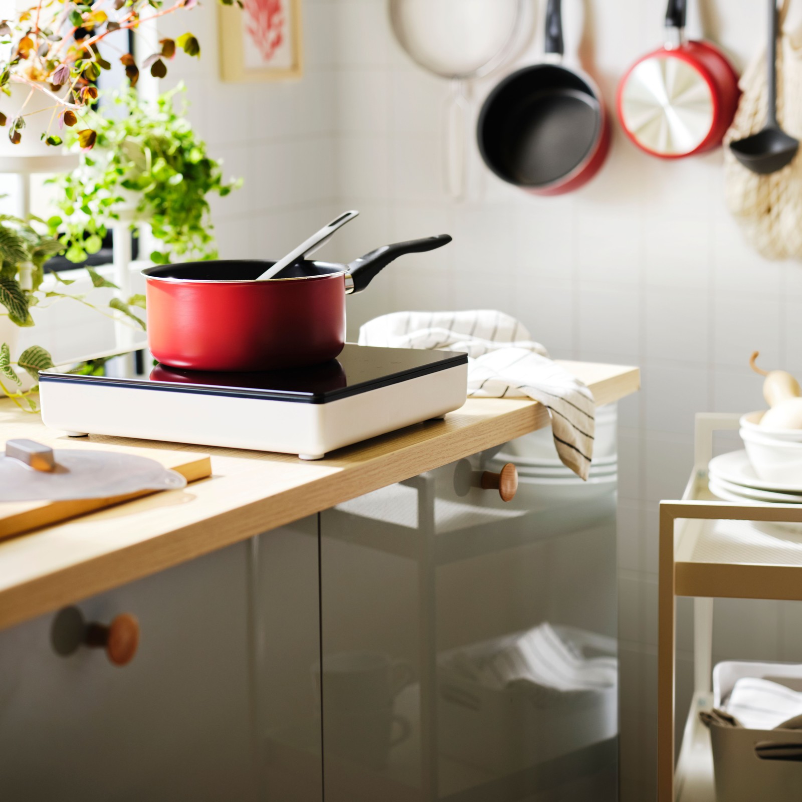 Chic and practical ideas for small outdoor kitchens - IKEA