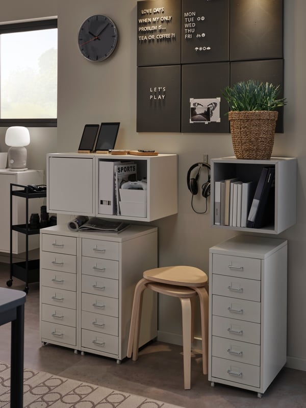 A SVAJPA wall clock in the home office