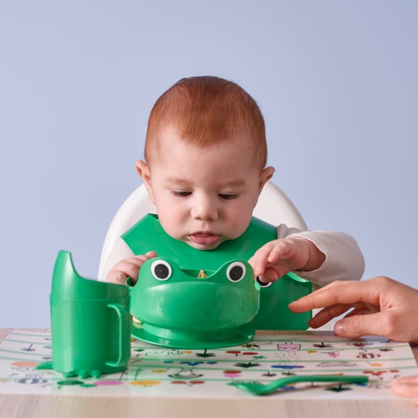 A bright green MATA 4-piece eating set