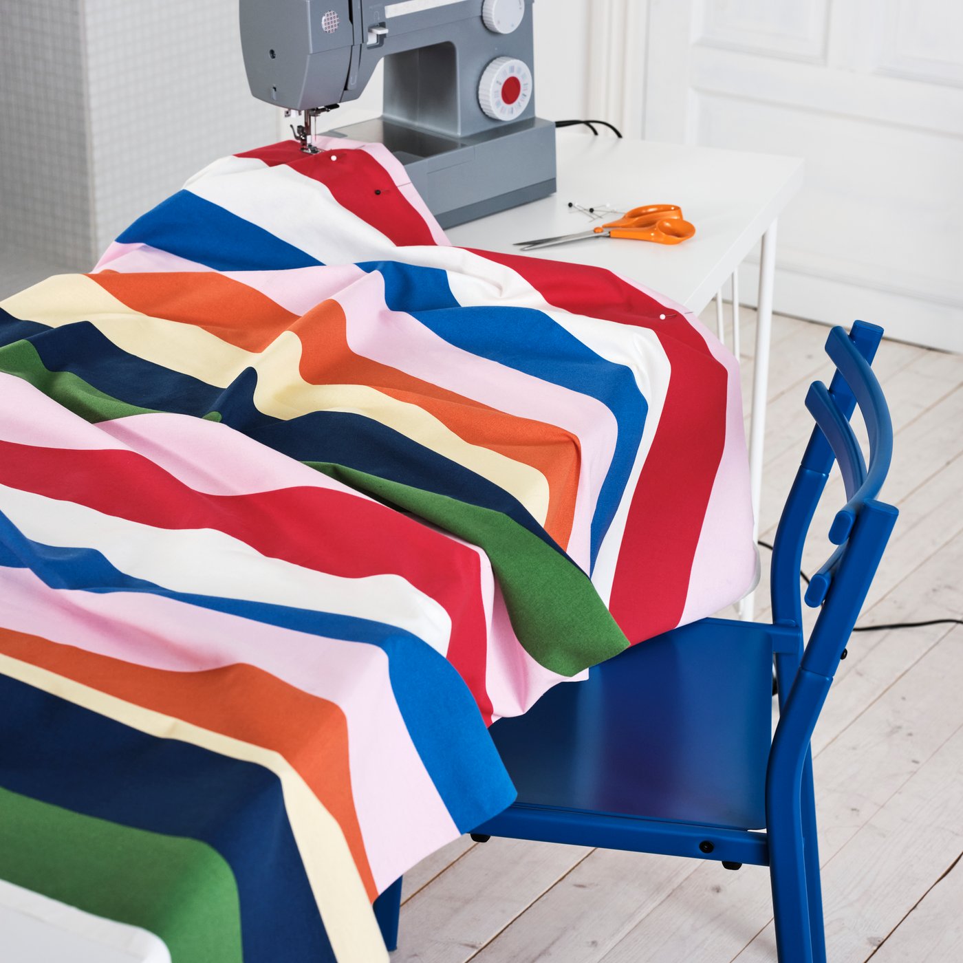 A multicolour JÄTTEVÄDD pre-cut fabric
