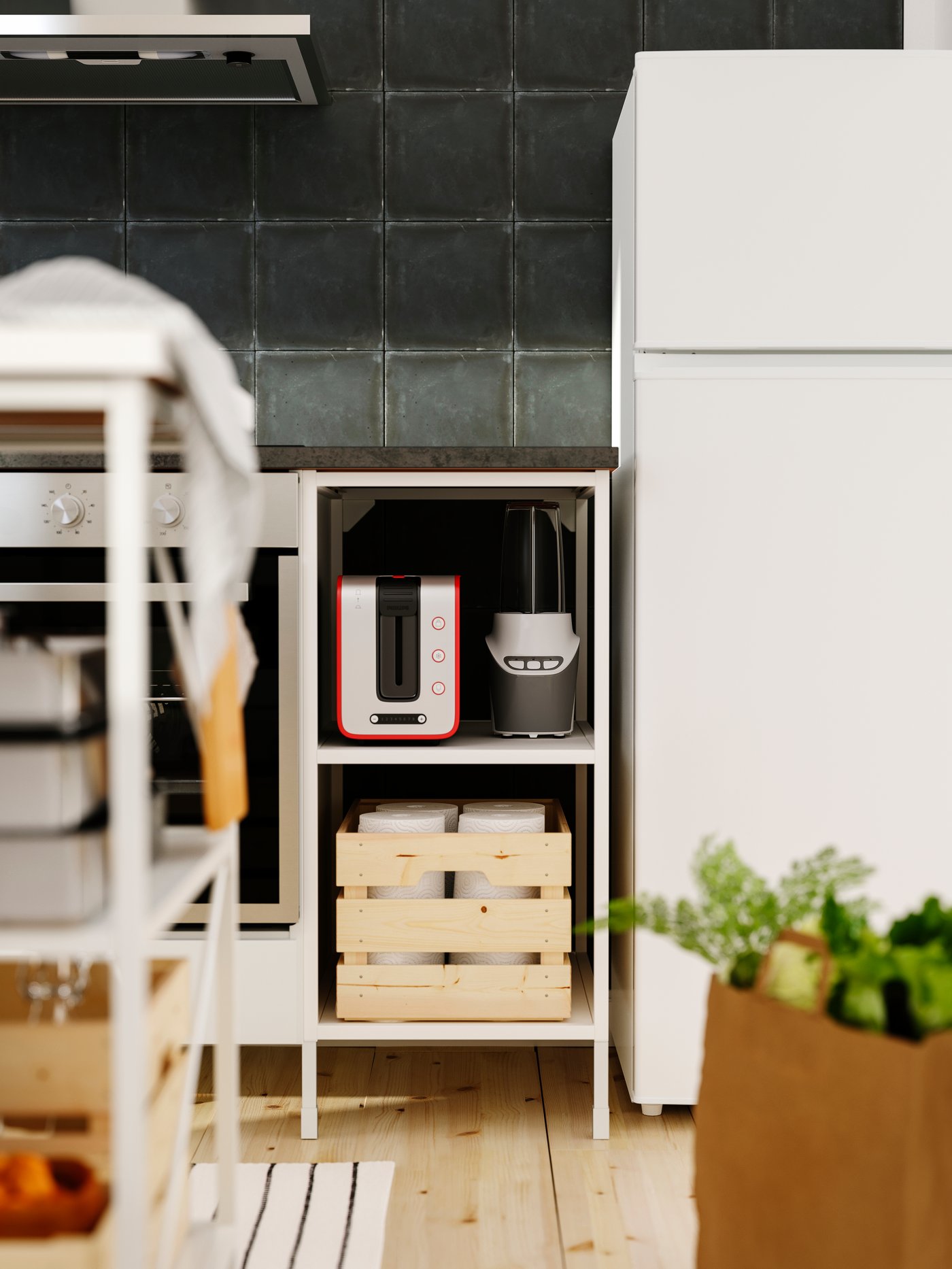 En hvit ENHET underskap med hyller.