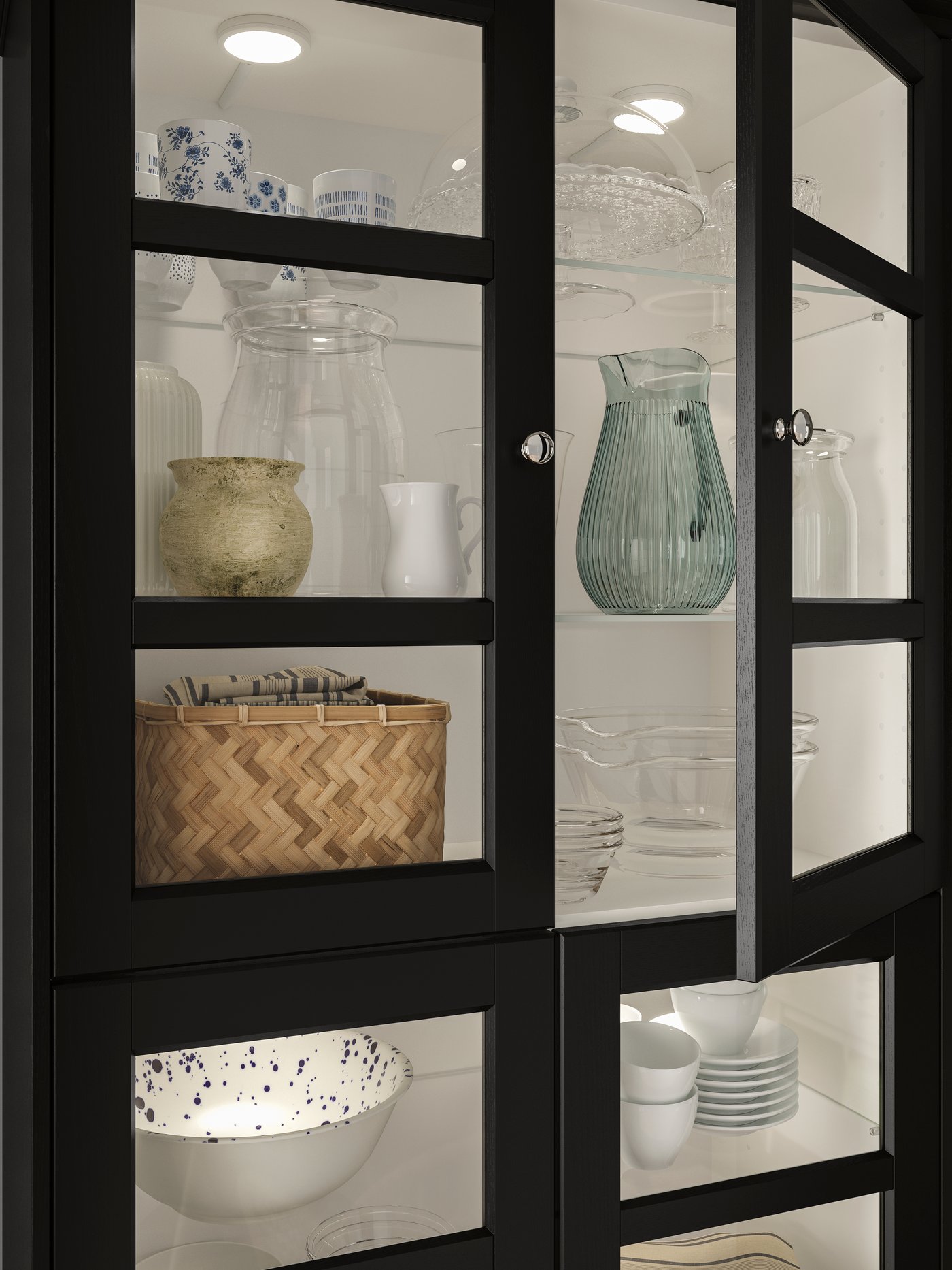 A dimmable white MITTLED LED spotlight in the kitchen