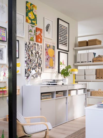 Living room wall décor ideas and tips for your home - IKEA UK