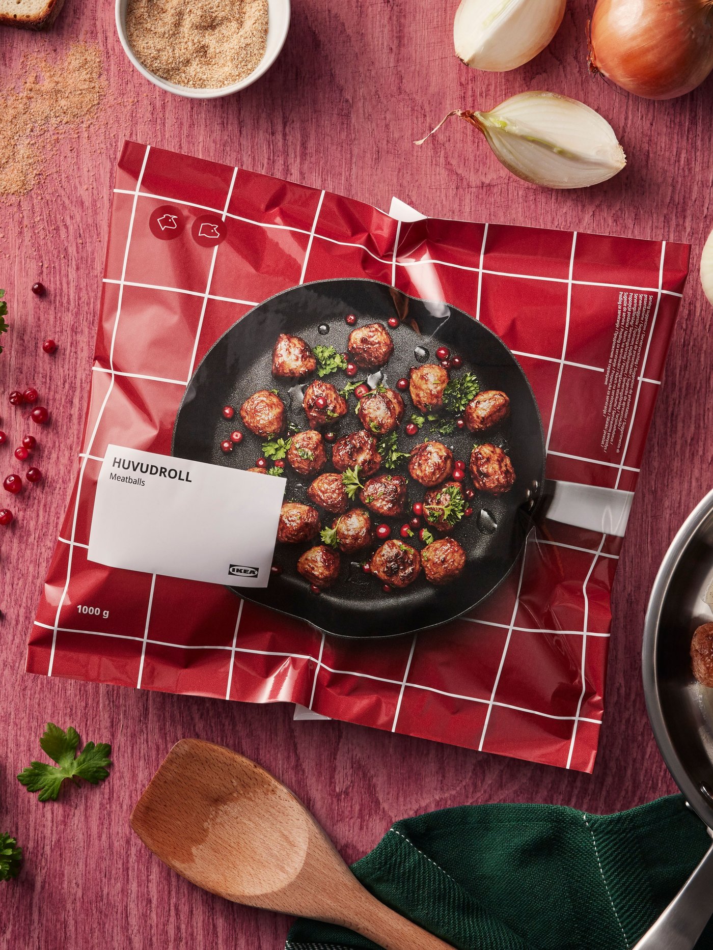 A frozen HUVUDROLL meatballs