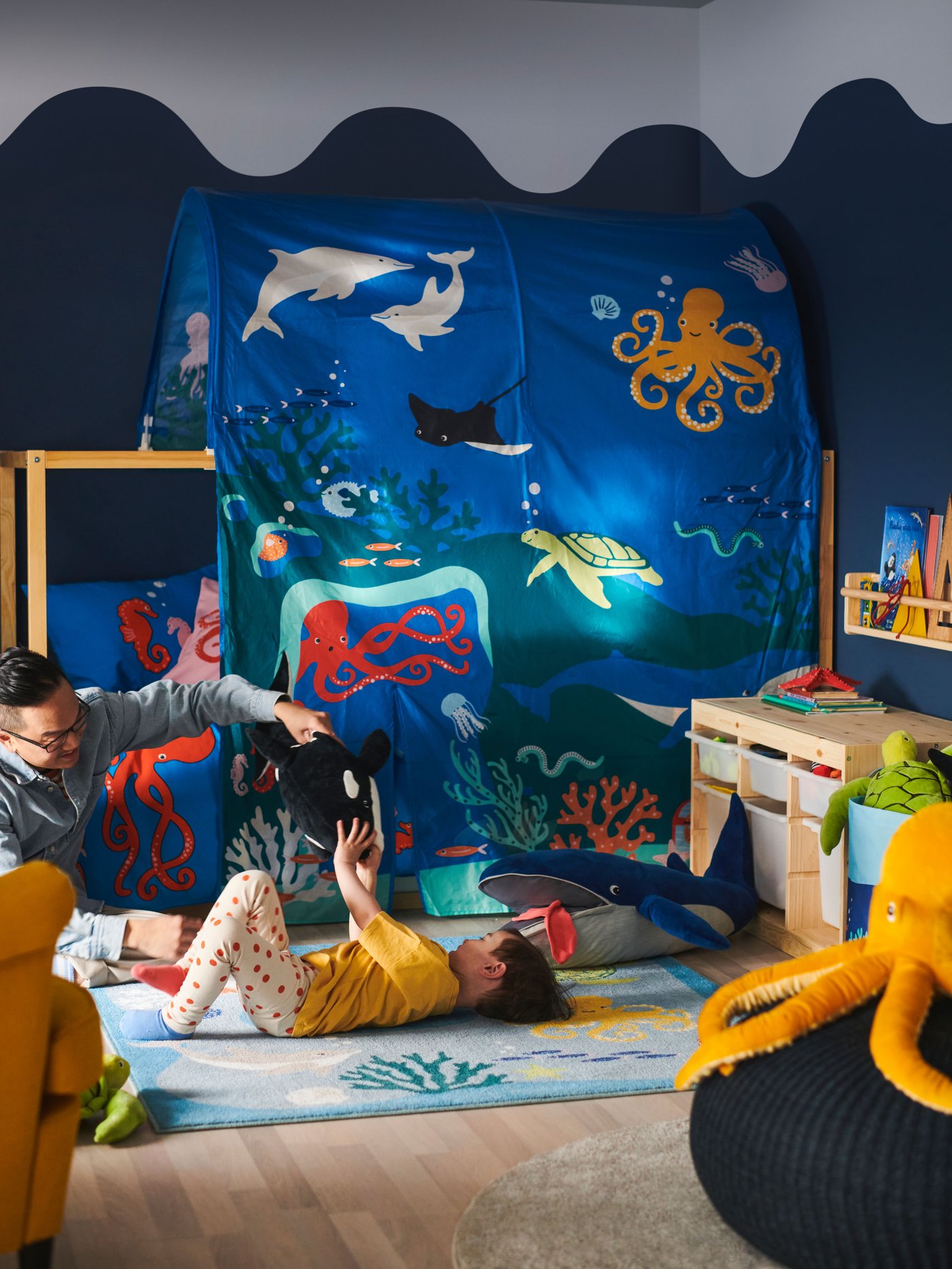 An ocean animals pattern/multicolour BLÅVINGAD duvet cover and pillowcase