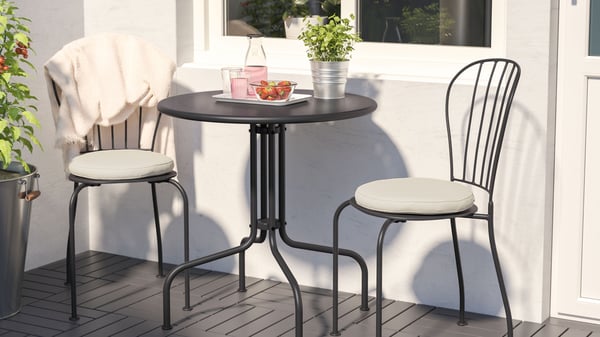 Mesa LÄCKÖ + 2 sillas gris/Frösön/Duvholmen beige, exterior