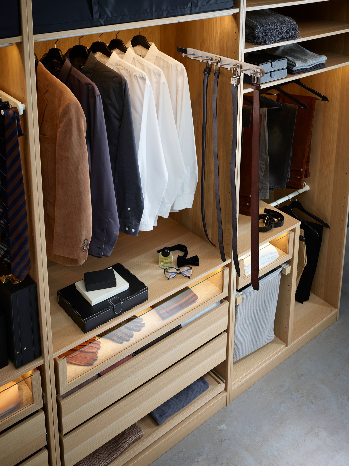 An undefined in the bedroom