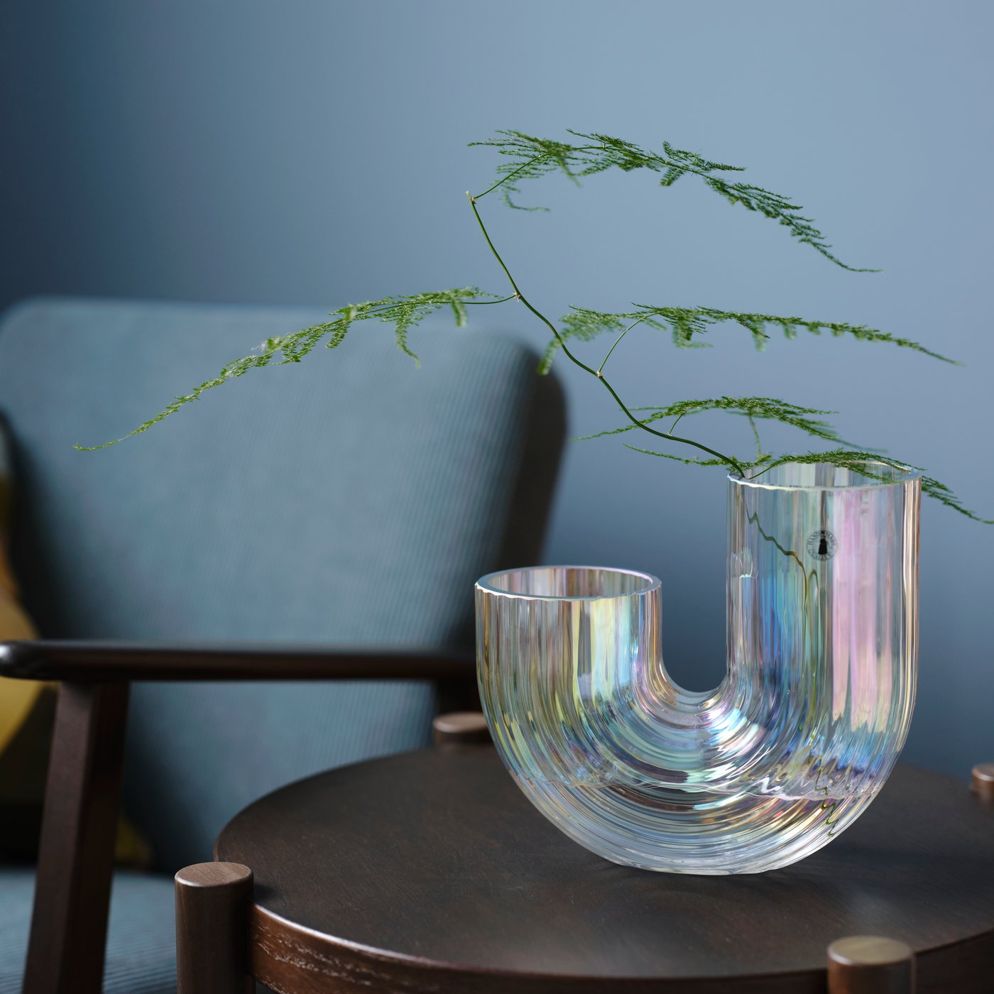 A dark brown stained oak veneer LISTERBY side table