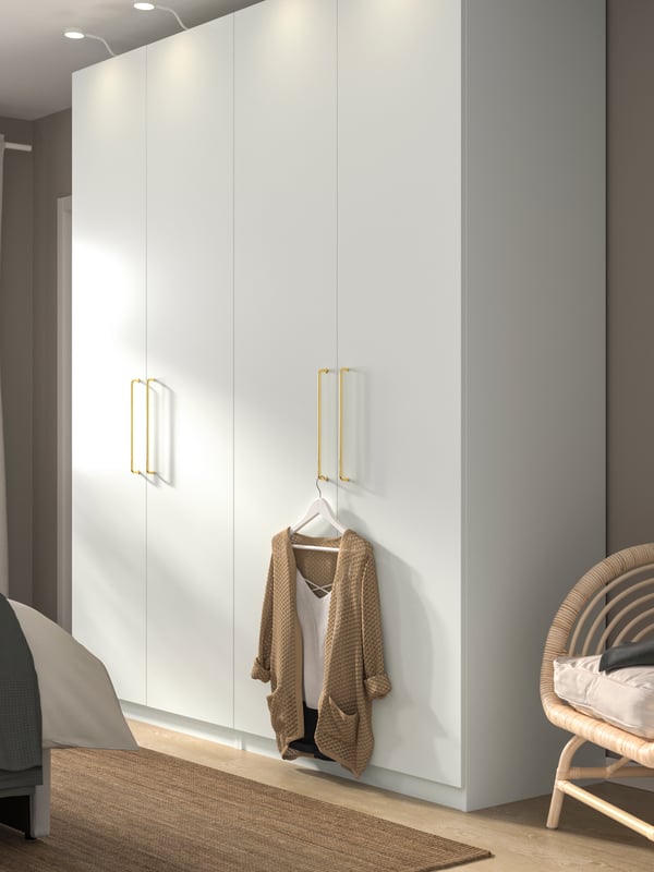 White wardrobes