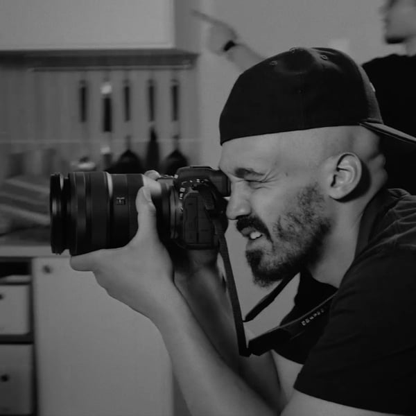 a photo of Charlie Lindsay