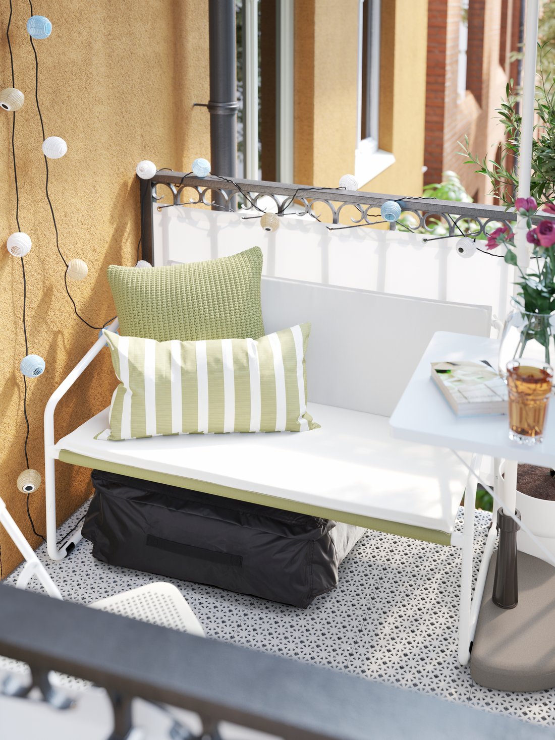 Een klein maar fijn balkon IKEA