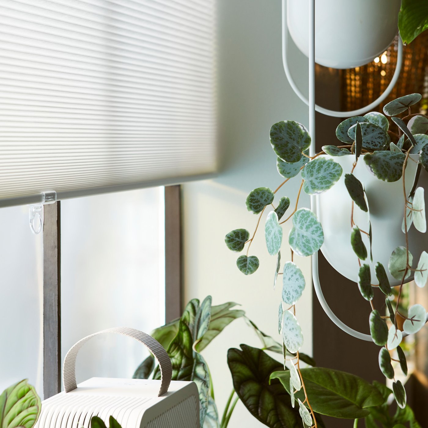 An UPPÅTVIND air purifier