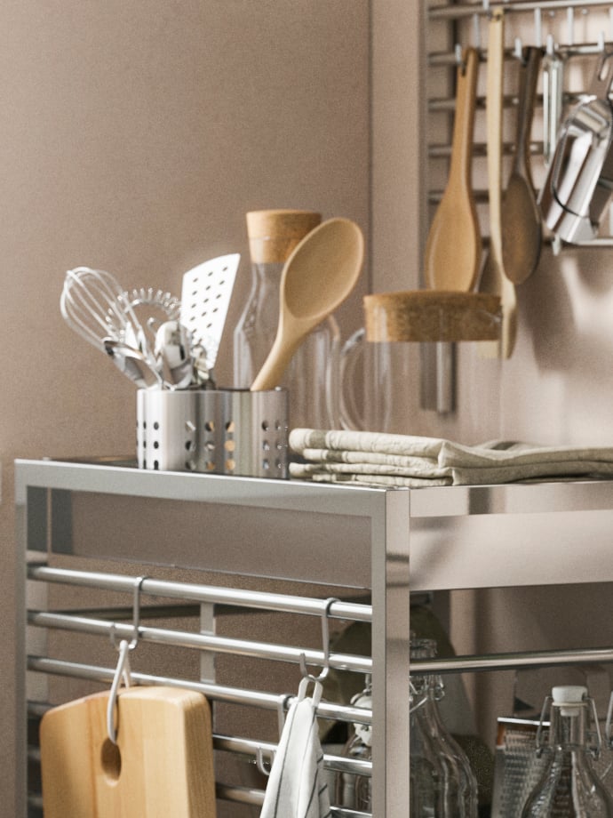 bestickställ i rostfritt stål