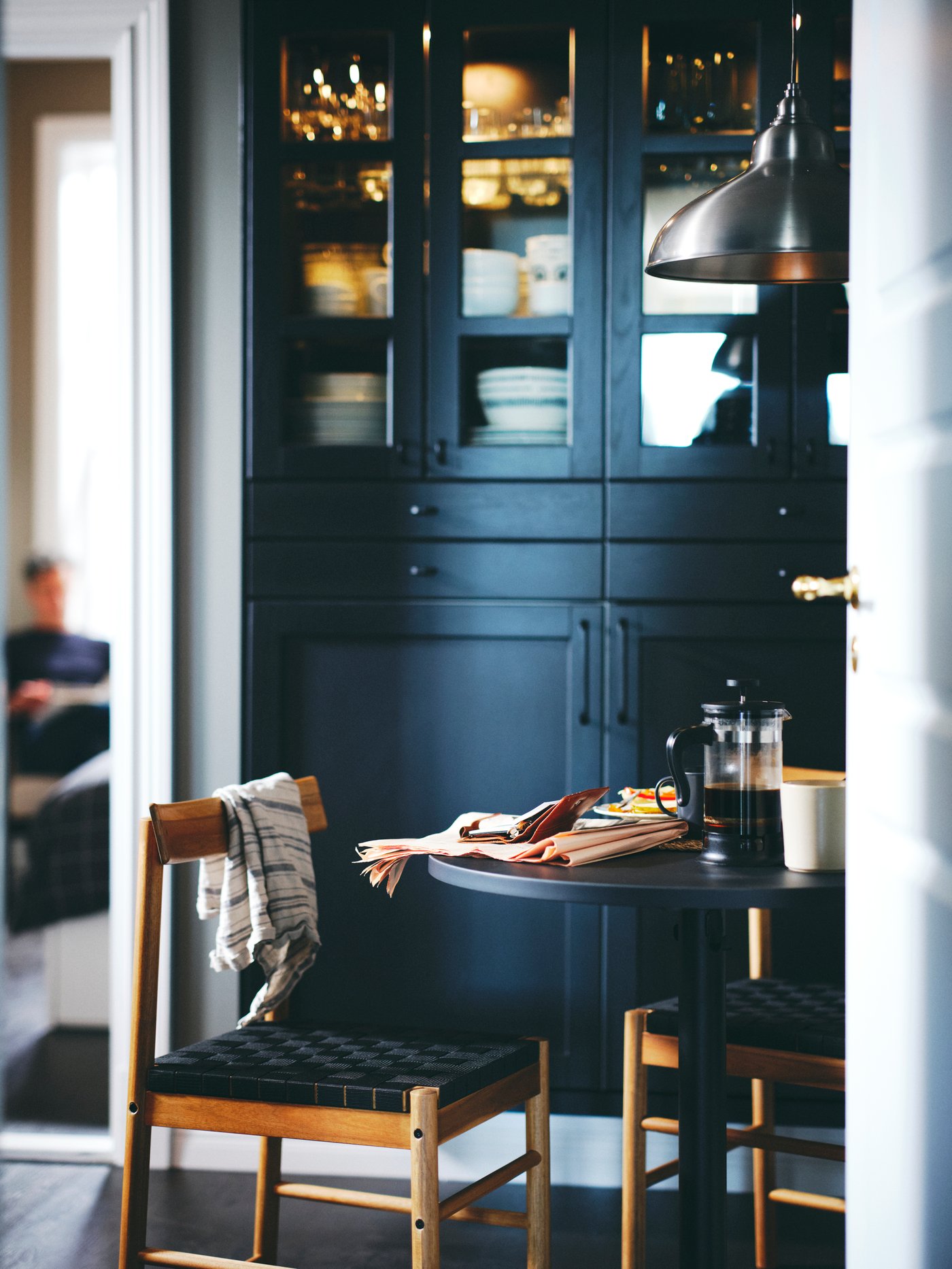 Стул в комнате