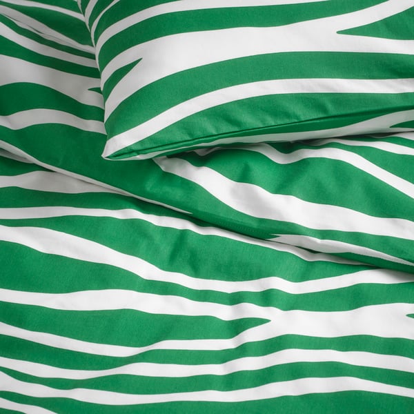 A green/white PORTLAKMÅLLA duvet cover and pillowcase