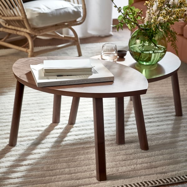 A white/beige TÅGSPÅR rug, high pile in the living room