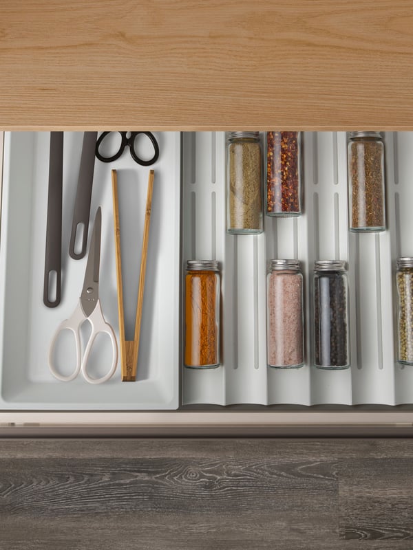 A clear glass/stainless steel CITRONHAJ salt and pepper shakers