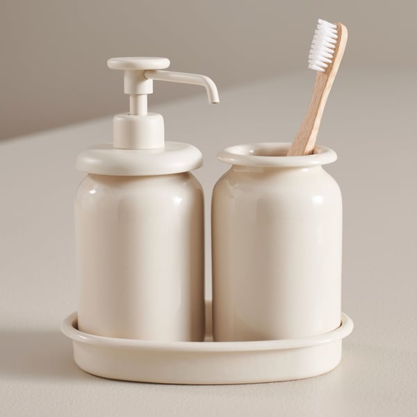 An ÅLTJÄRN 3-piece bathroom set