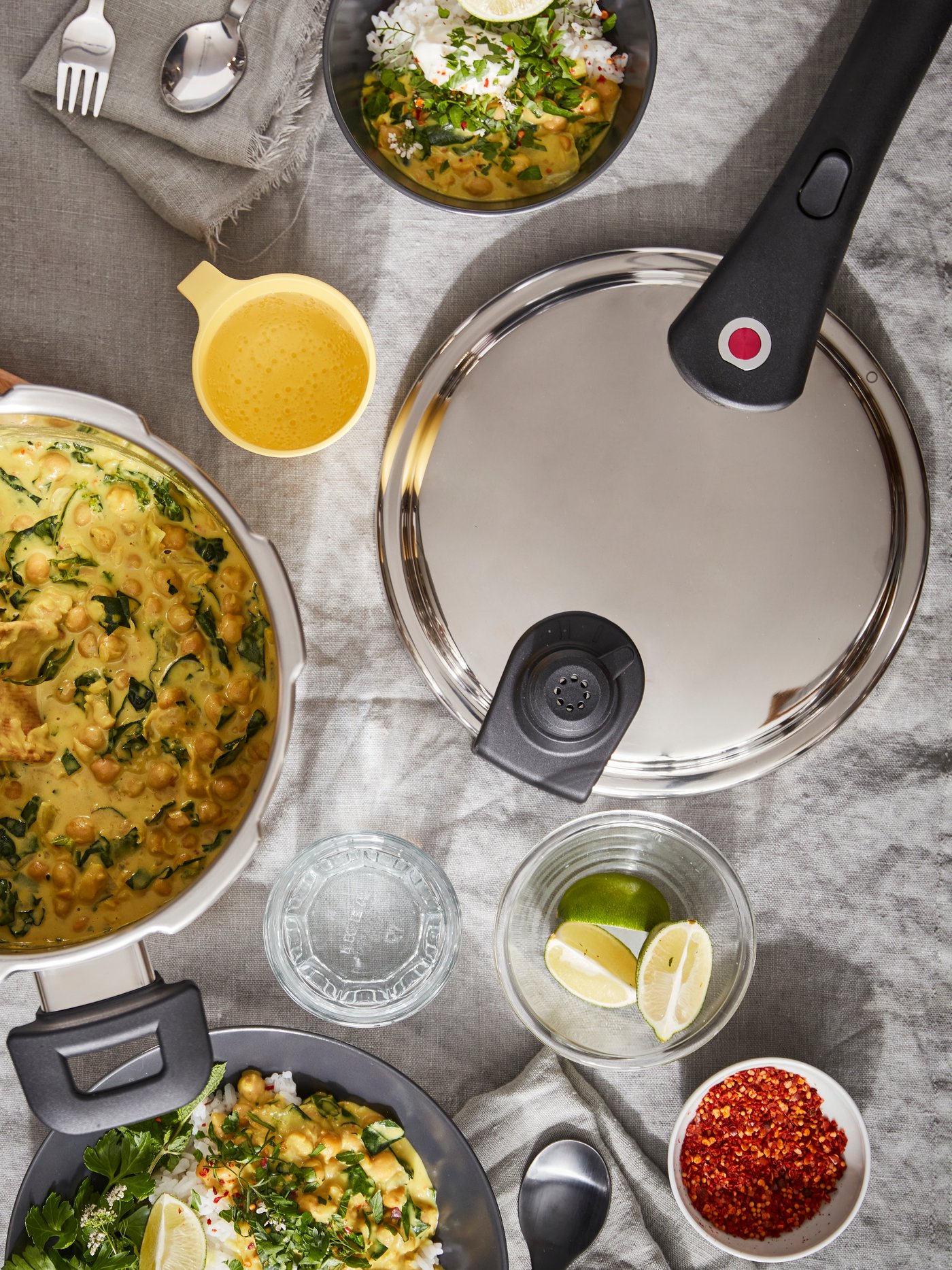 Une cocotte-minute IKEA 365+ en acier inoxydable dans la région Amérique du Nord