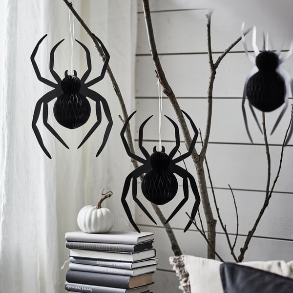 A spider black KUSTFYR hanging decoration