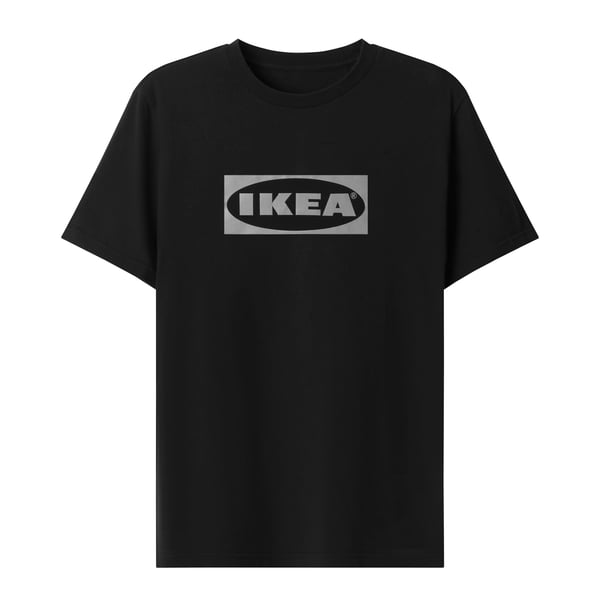 A black AURTIENDE t-shirt