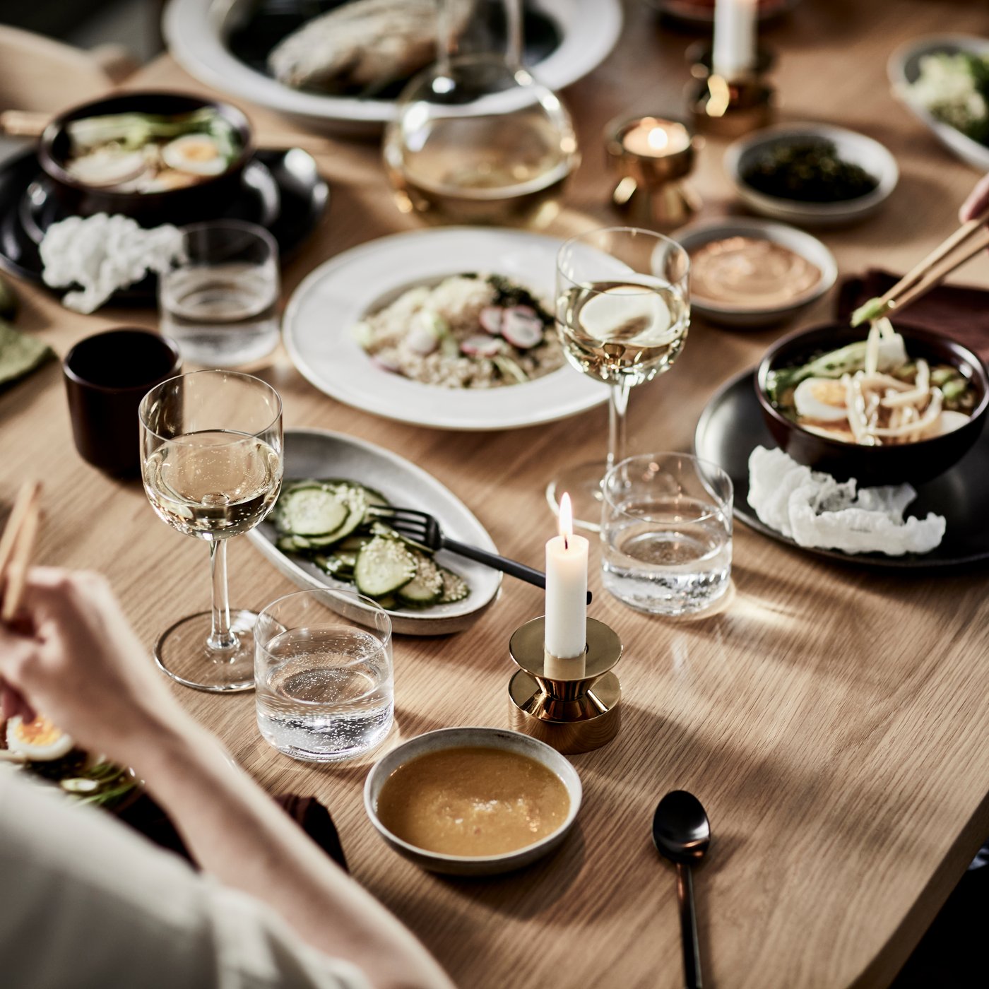 A bamboo TREBENT chopsticks 4 pairs in the dining room