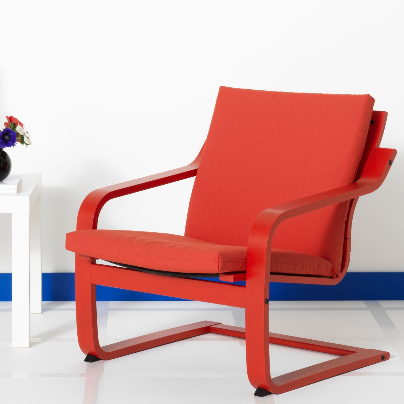 A red/Vissle red POÄNG low-back armchair