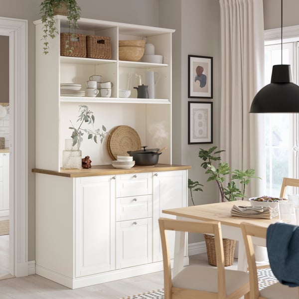 An off-white ÖNNERUP kitchenette