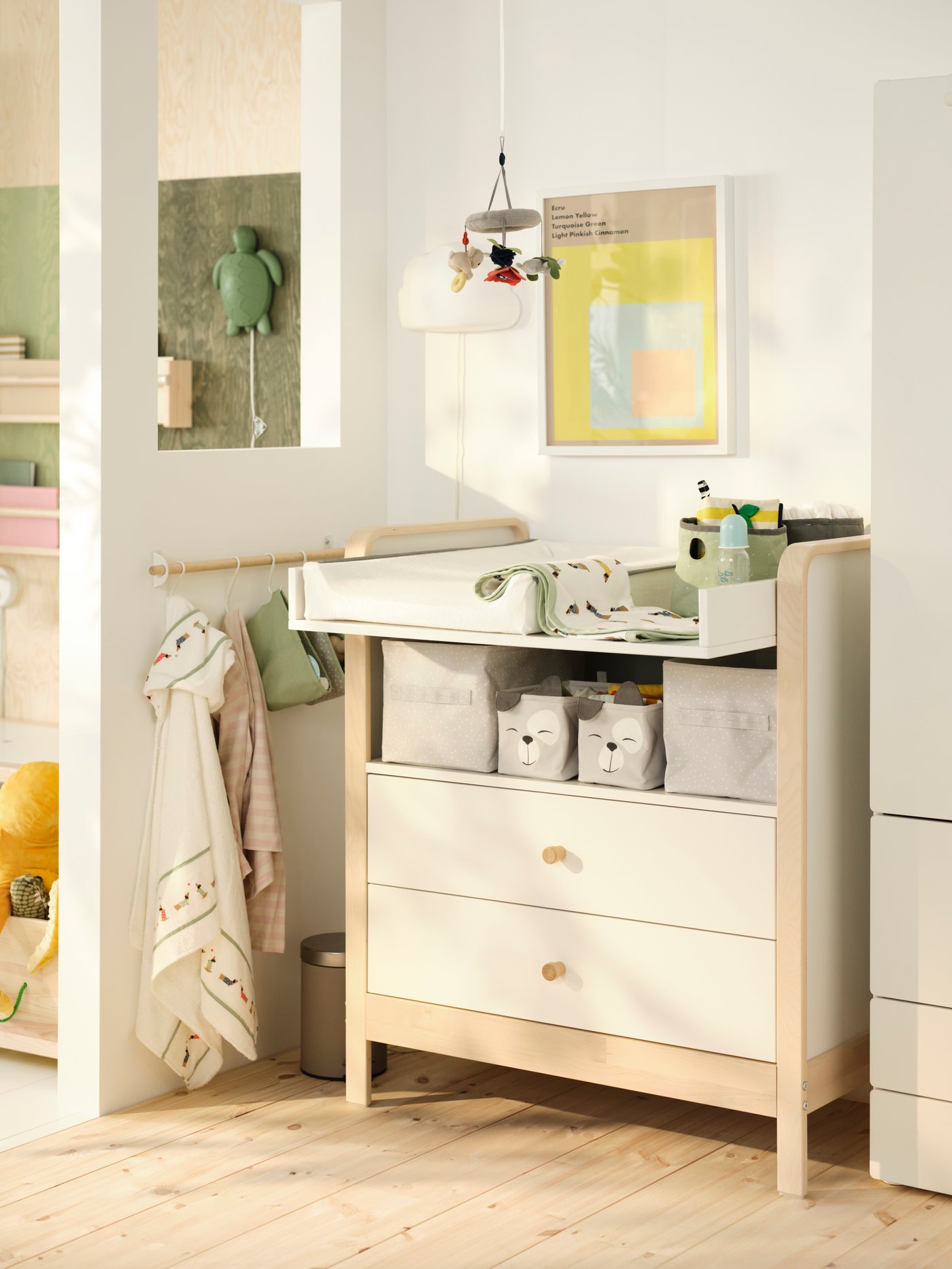 A puppy pattern/dot pattern multicolour DRÖMSLOTT blanket