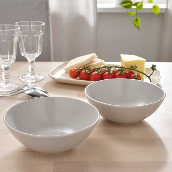 A matt light grey FÄRGKLAR bowl