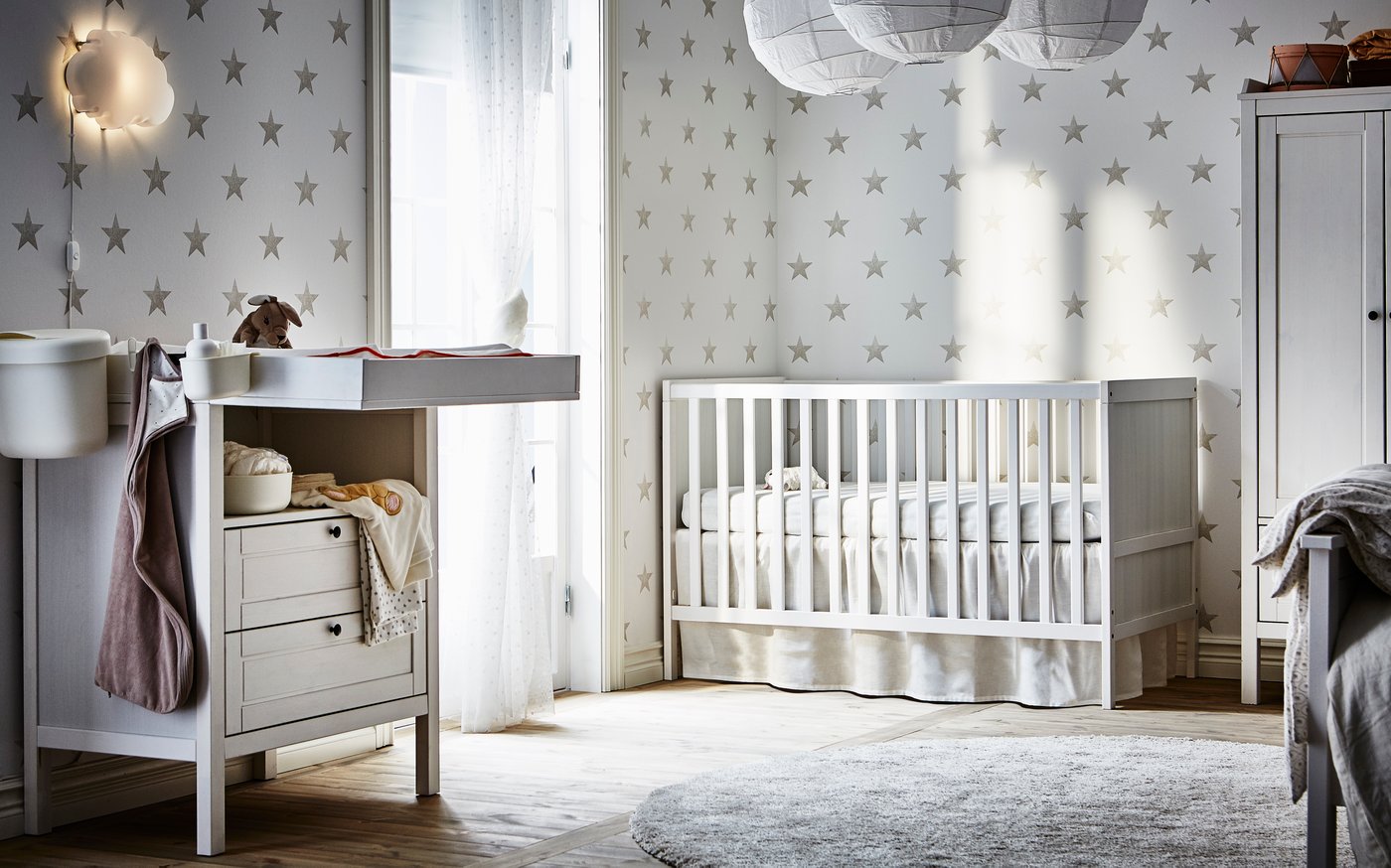 A white SUNDVIK cot