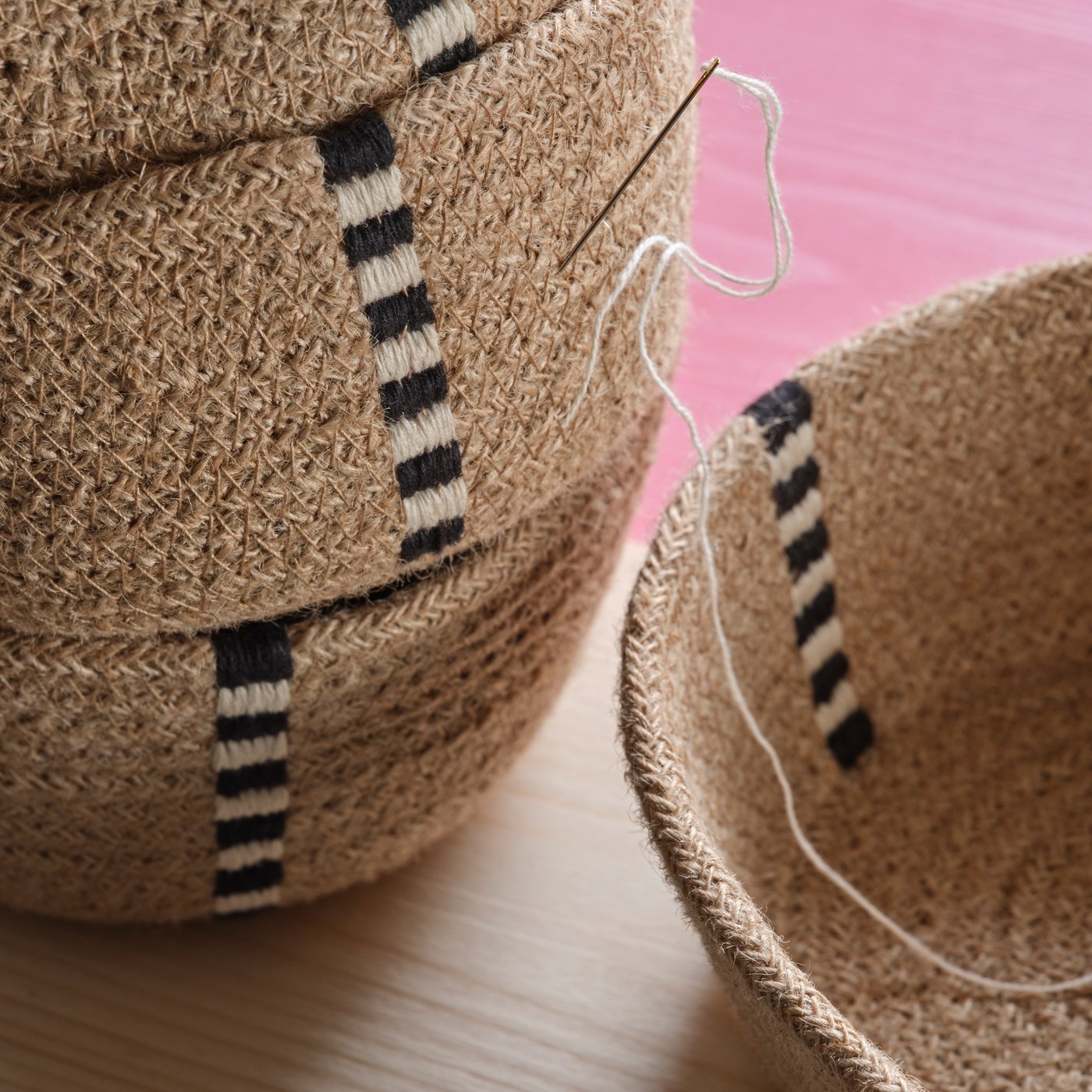 A jute MÄVINN bread basket