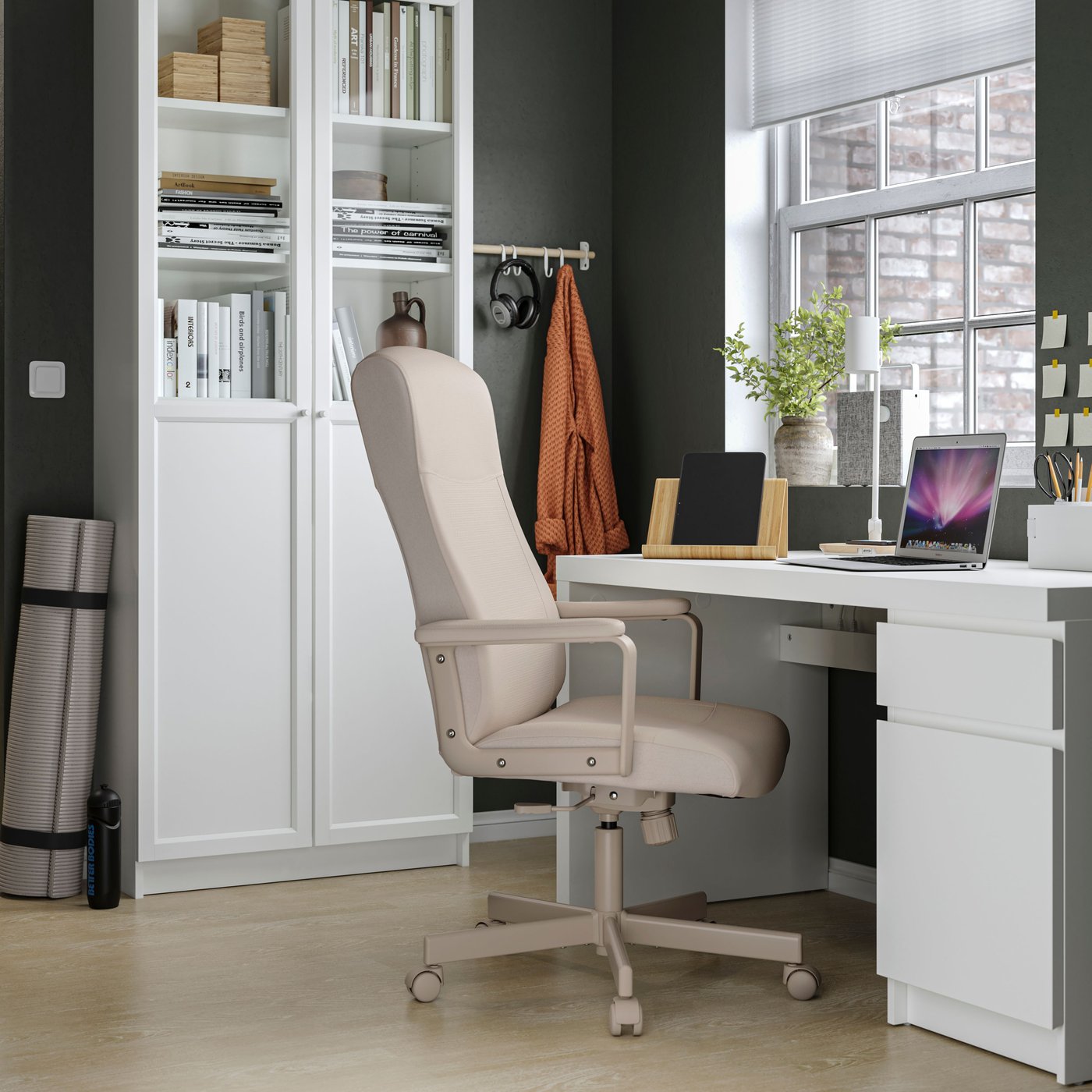 A Murum beige MILLBERGET swivel chair