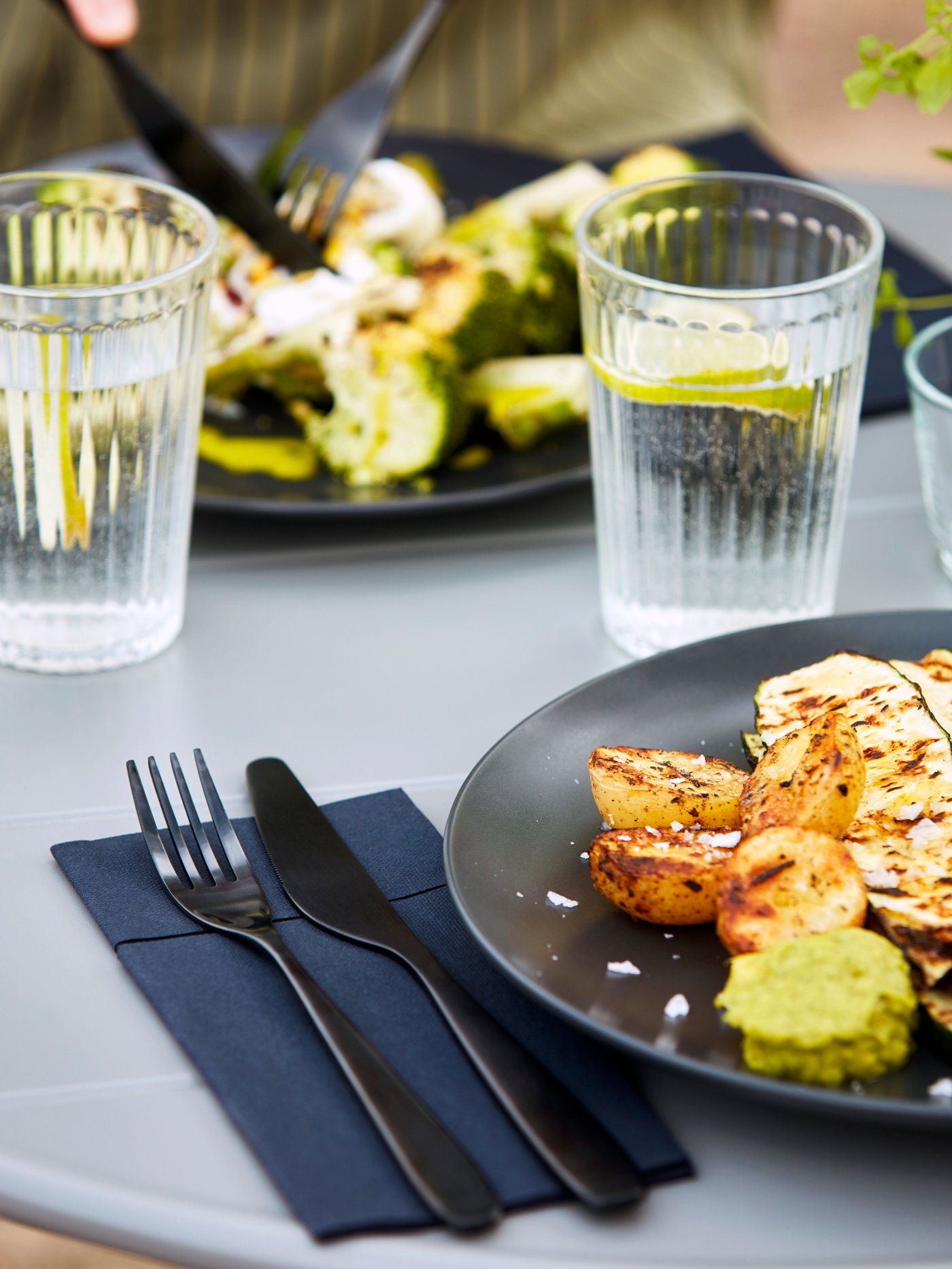 A clear glass VARDAGEN glass