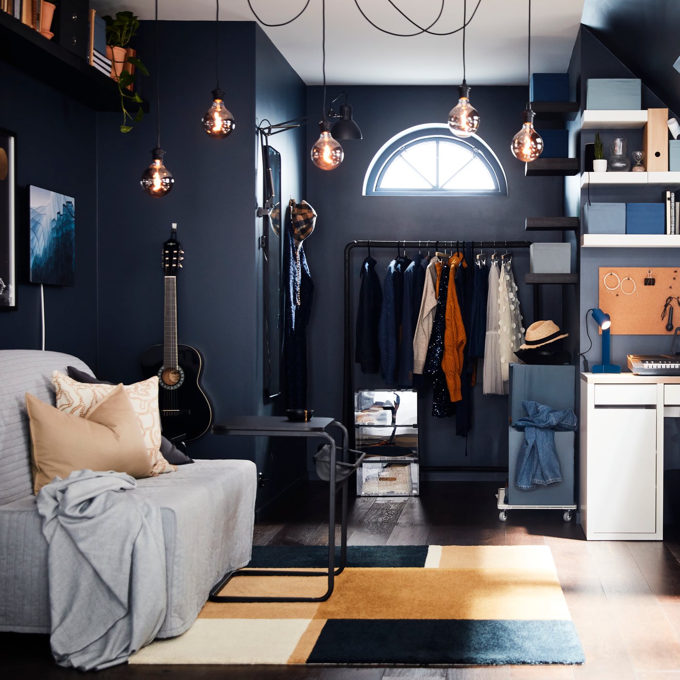 Inredning till tonårsrum i snygg och flexibel design. 