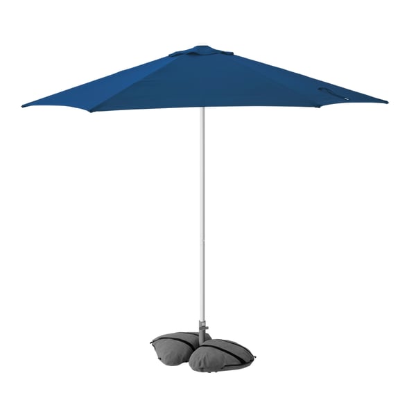 A dark blue/dark grey IGGÖN parasol with base in the NA
