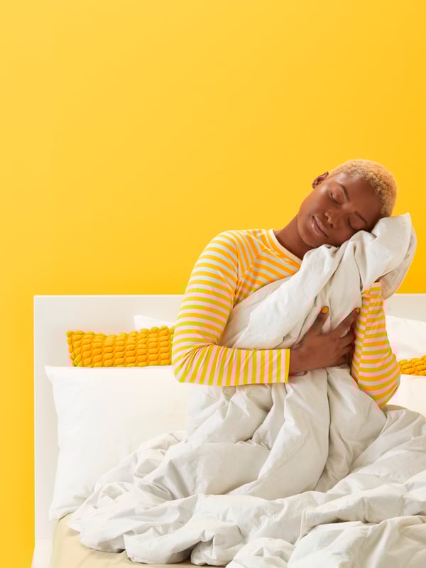 A FJÄLLBRÄCKA duvet, light warm in the bedroom