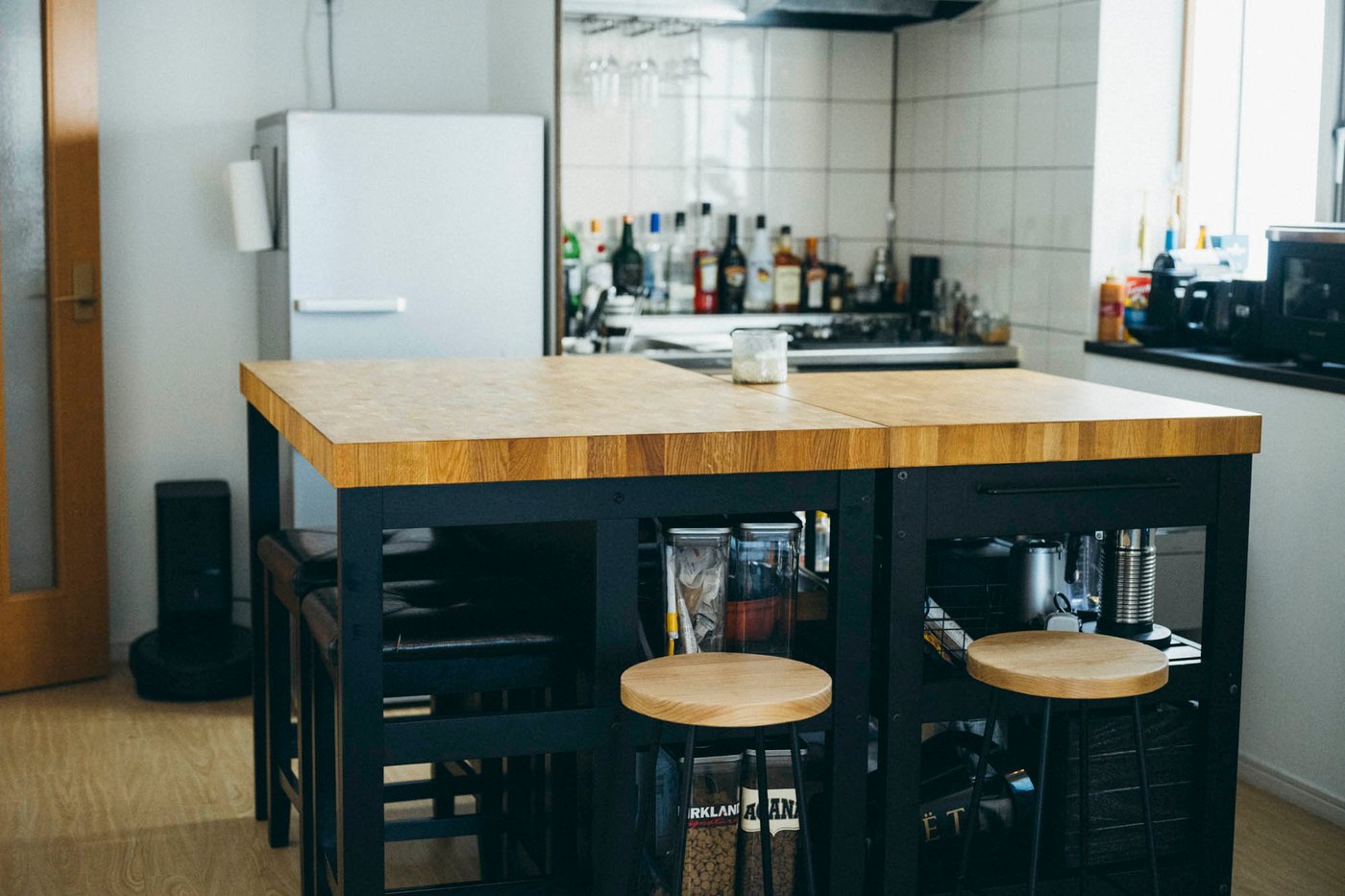 シックな印象のダイニング。