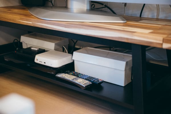 セッティングのケーブルマネジメントボックス