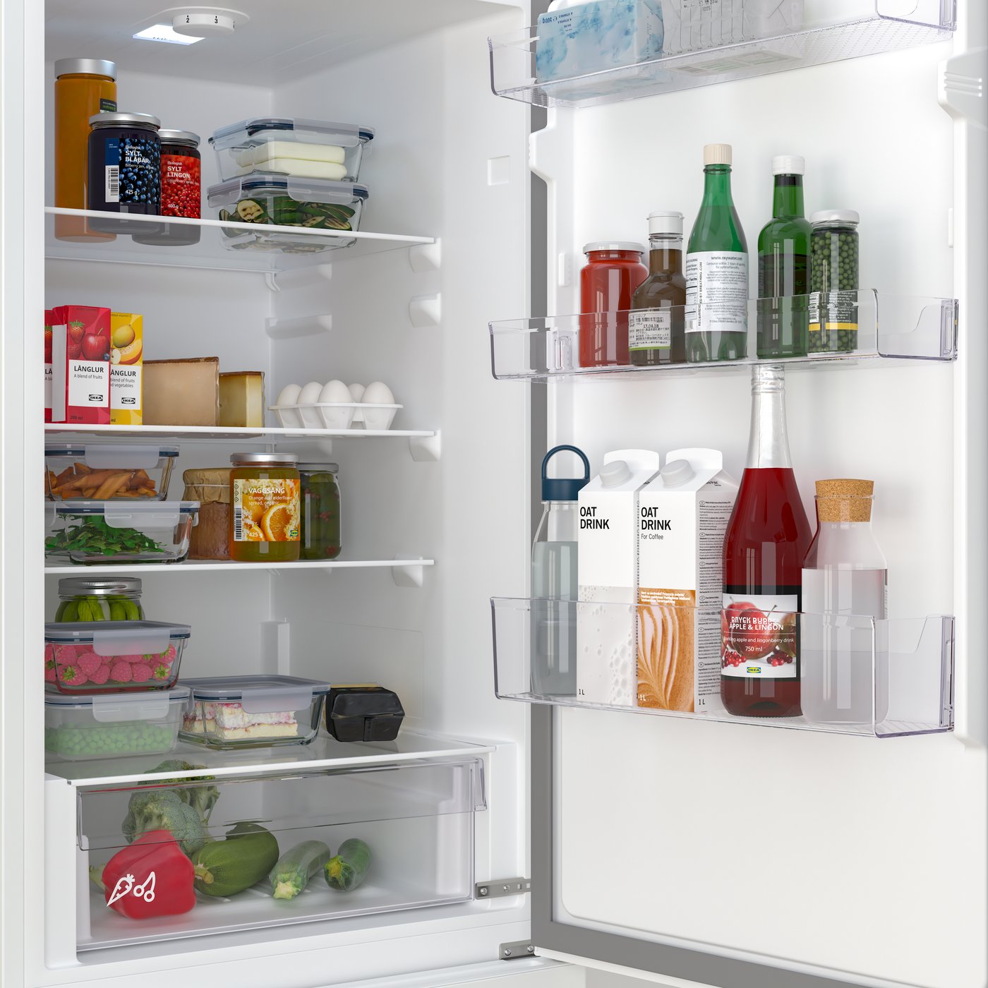 Ett fristående/vitt VINDÅS kyl/frys från IKEA 300