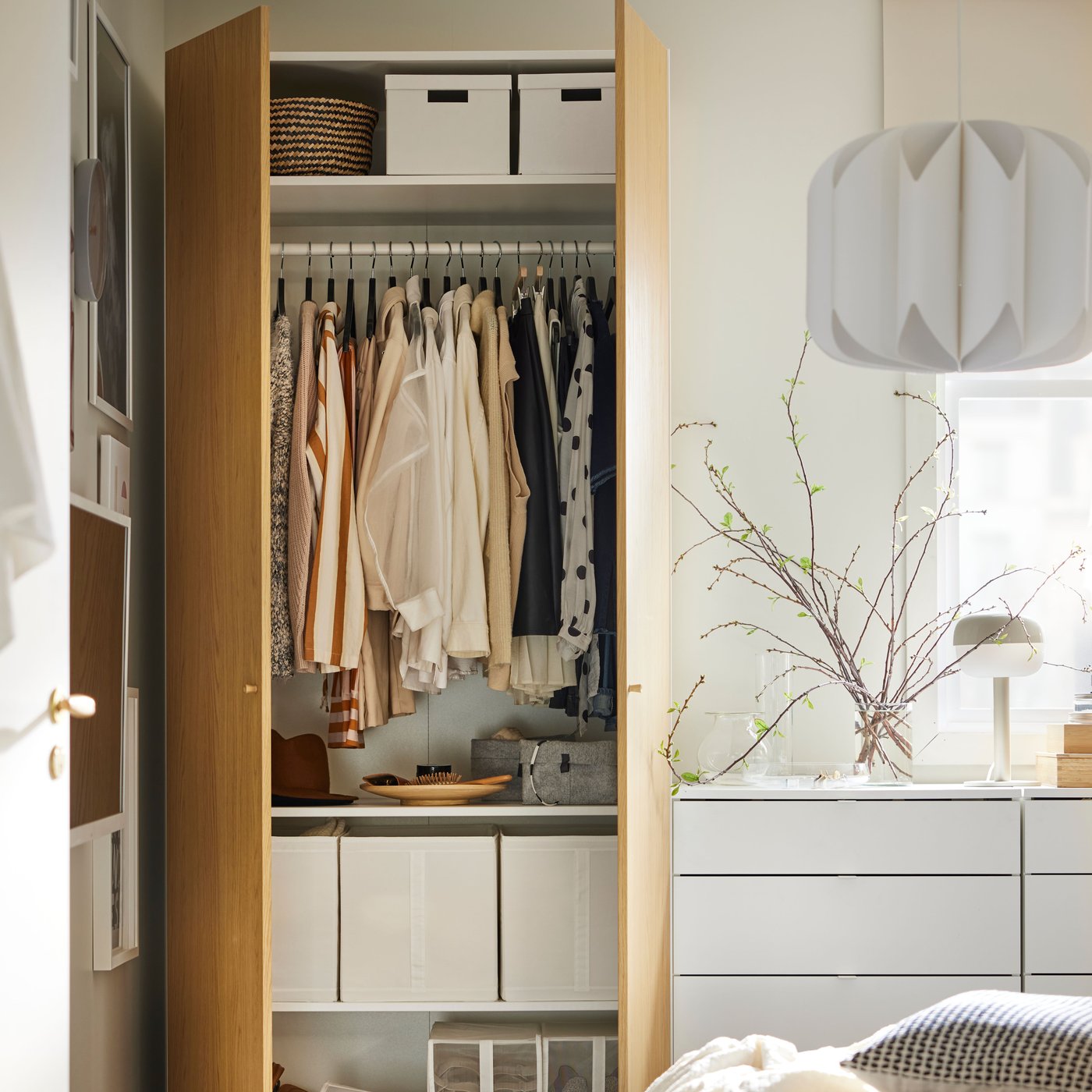 A white SKUBB box in the bedroom