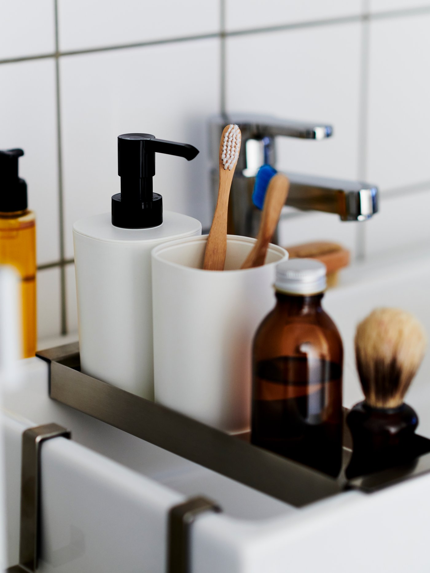 A white STORAVAN 3-piece bathroom set in the bathroom