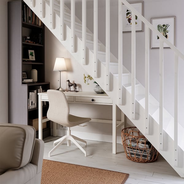A rattan SNIDAD basket in the home office