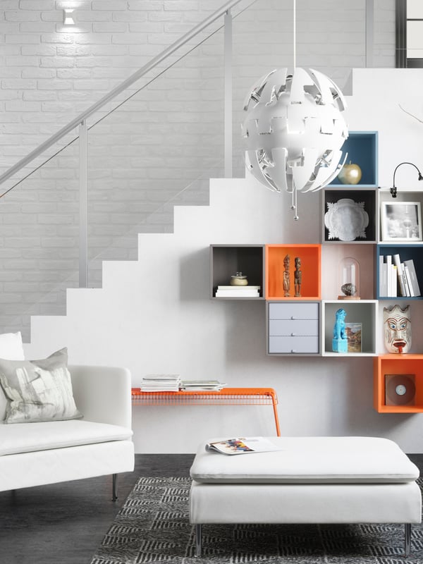 An orange VÄSTERÖN bench, in/outdoor in the living room